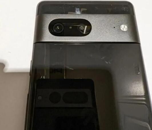 Google Pixel 7 原型機現身 eBay 放售
