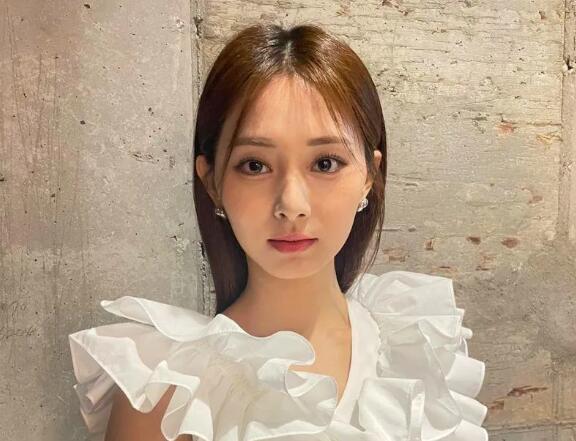 周子瑜曬鬼臉照 萌樣電暈121萬人