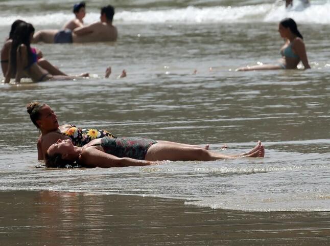 西歐熱浪持續 法國有城市錄得42.9度破紀錄高溫