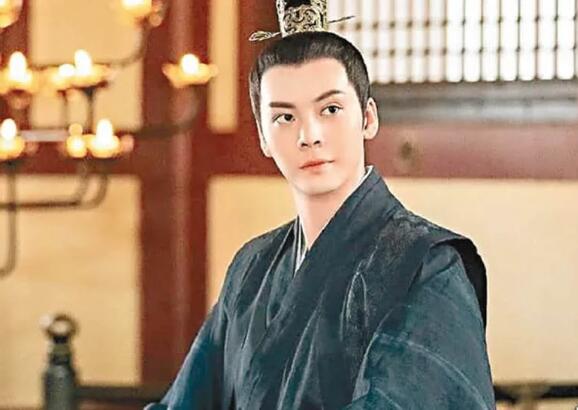 鄧倫形象崩壞 新劇急「易角」 陳偉霆傳接棒襯楊紫 劇迷唔Buy