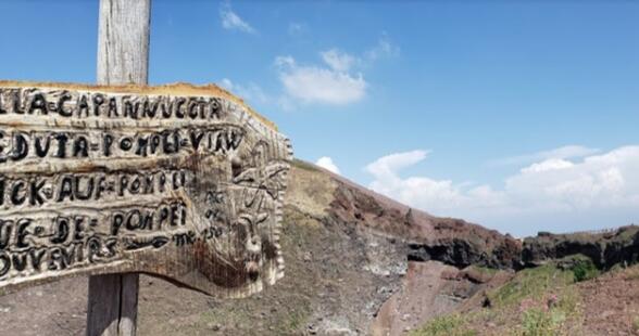 23歲男為撿手機掉入火山口獲救受輕傷