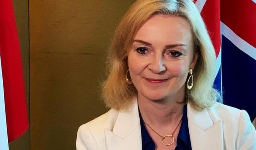 特拉斯 —— 英國政壇快速通道上的女外相
