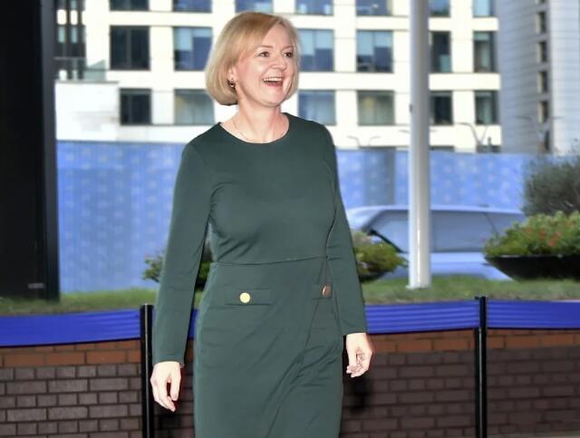 卓慧思表示公布減稅前應打下更好基礎