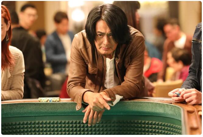 周潤發新片《別叫我”賭神”》翻轉形象 從頹廢賭徒轉變為全職父親