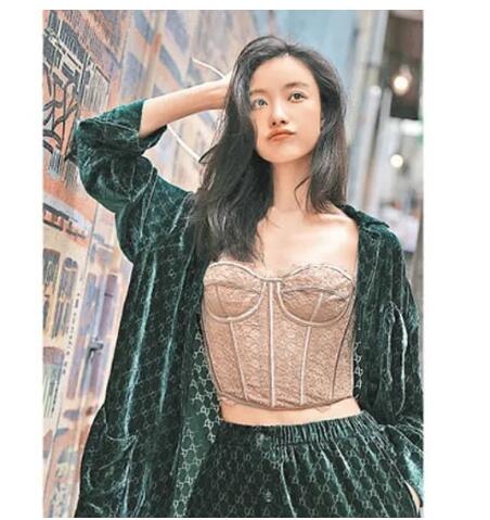 一片急彈 被踩唔同Level 倪妮月吸36.2億票房超前 楊冪粉絲獻計雪恥