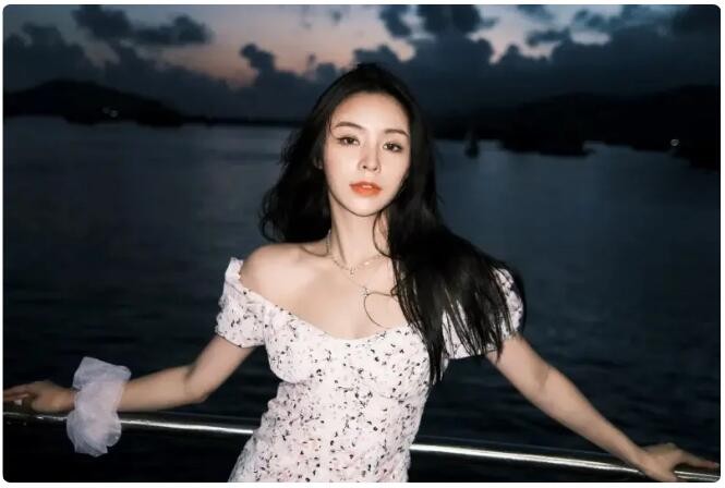 女團前成員Elkie愛台灣郎！被陽光笑容收服